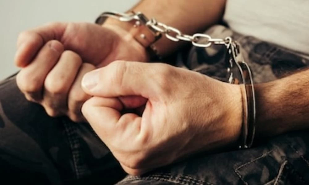 Θεσσαλονίκη: Άντρας καλλιεργούσε κάνναβη και τον συνέλαβαν